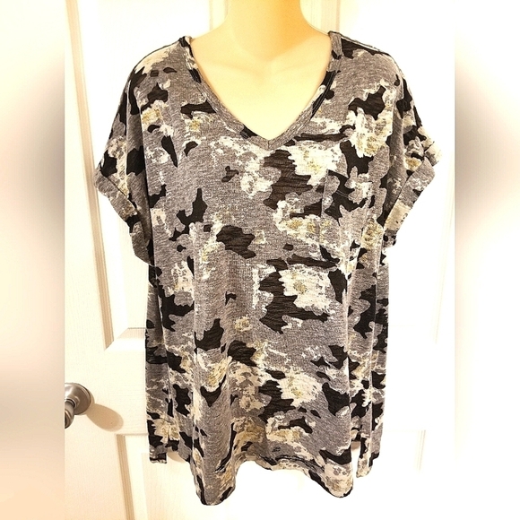 Time and Tru T Shirt - Picture 1 of 4